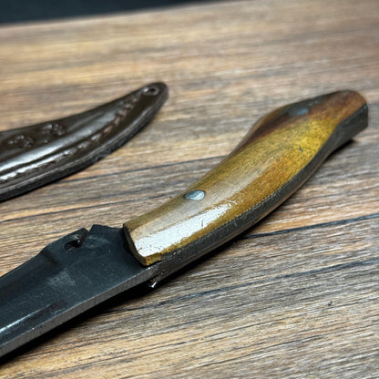hand-forged jambiya knife traditional horn handle hand carved detail view