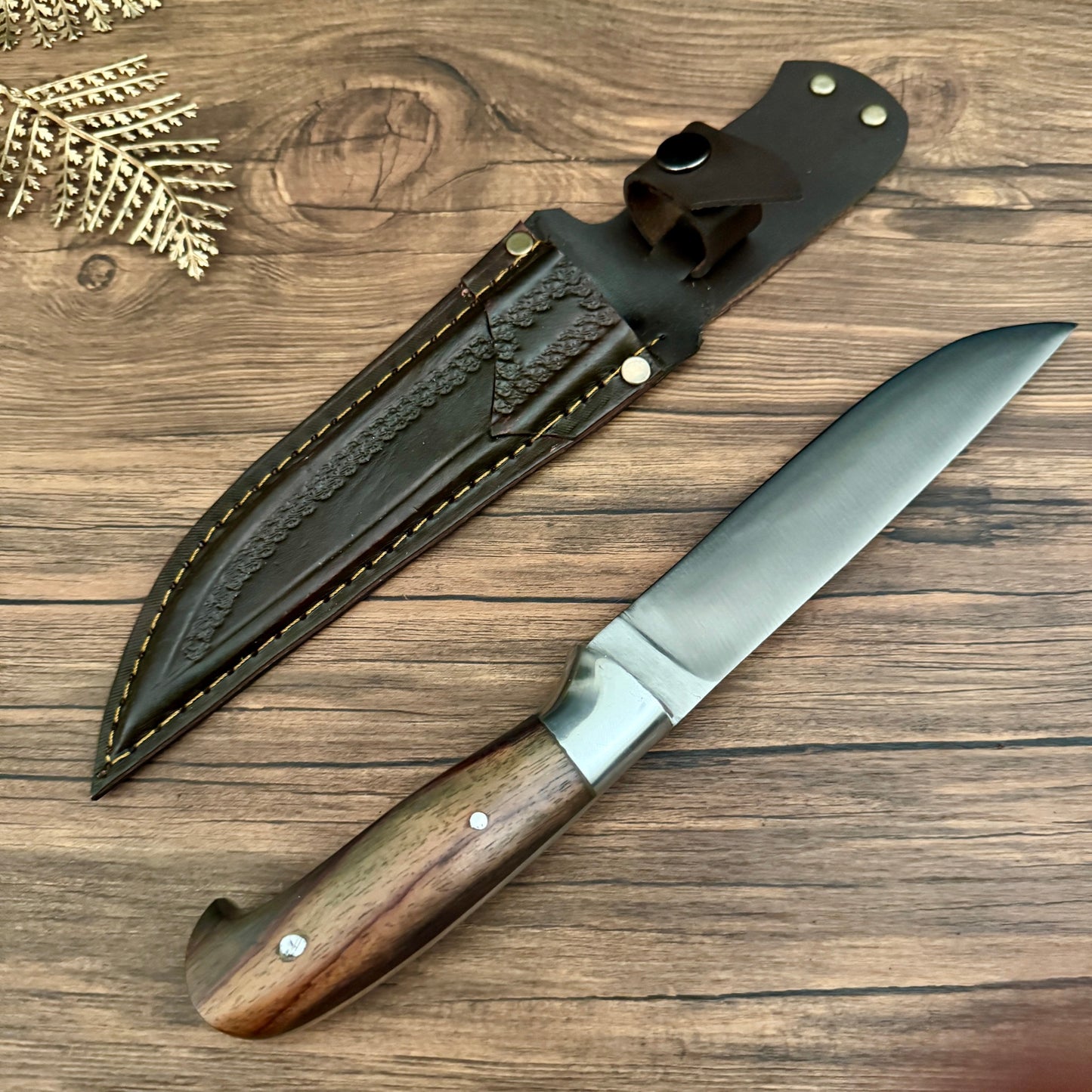 hand-forged skinning knife rosewood handle leather sheath complete hunting set