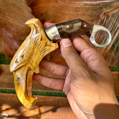 hand-forged karambit spring steel blade side profile sharp edge detail
