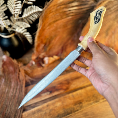 carved coffee wood handle hand-forged Indonesian Laduk knife traditional detail